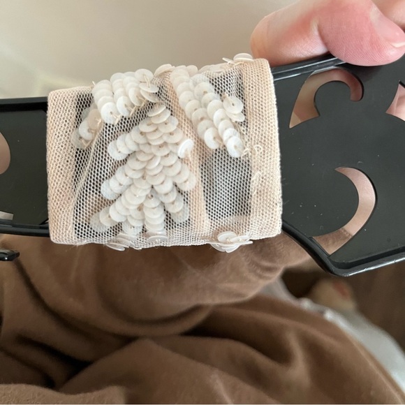 Mac Duggual Sequined Scallop Ruffle Tiered V Neck 9162 Gown - Blush Size 22 NWT - Picture 7 of 10